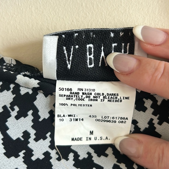 A. Byer Black and White Geometrical Midi Skirt Size Medium - Picture 6 of 6